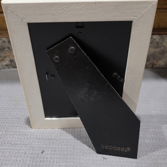 Cream Photo Frame - Picture 3 of 3